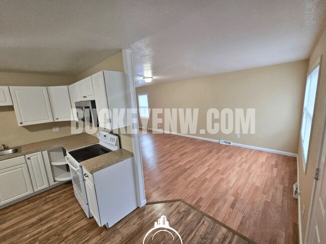Foto del edificio - 3725 Terrace Dr