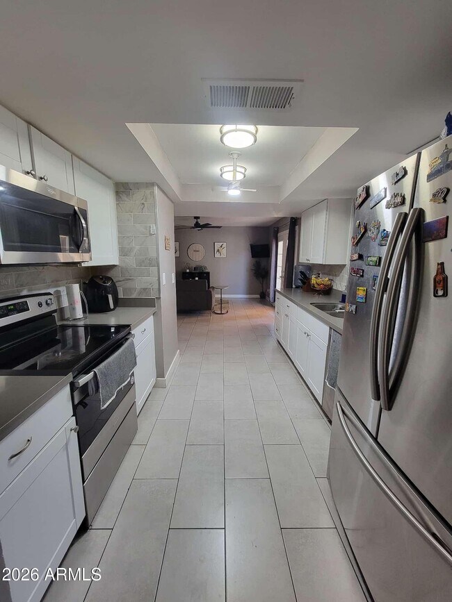 Building Photo - 2530 N 87th Ave