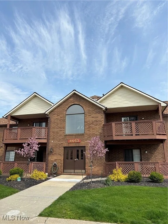 Primary Photo - 8663 Scenicview Dr