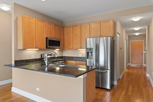 Foto del edificio - 2700 W Belmont Ave