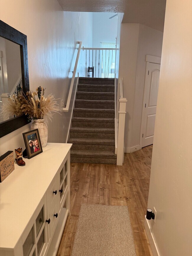 Foto del edificio - 14518 Juniper Shade Dr