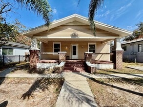 Building Photo - 1216 E 24th Ave