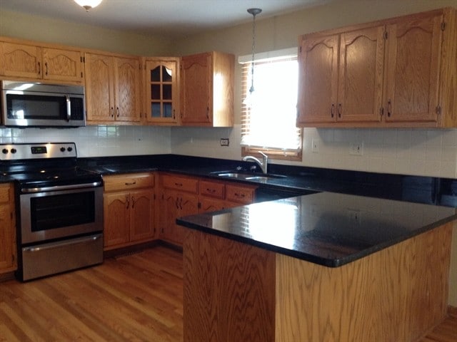 Foto del edificio - 24905 Vermette Rd