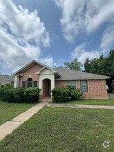 Building Photo - 1401 River Oak Dr