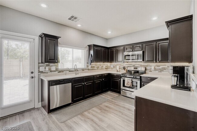 Foto del edificio - 9434 Marshall Creek St
