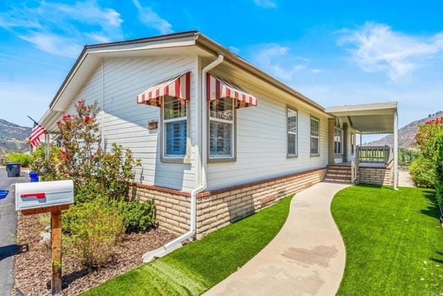Building Photo - 8975 Lawrence Welk Dr