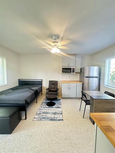 Foto del edificio - 1712 Fletcher St