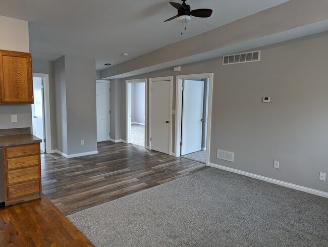 Building Photo - 2523 Halstead St