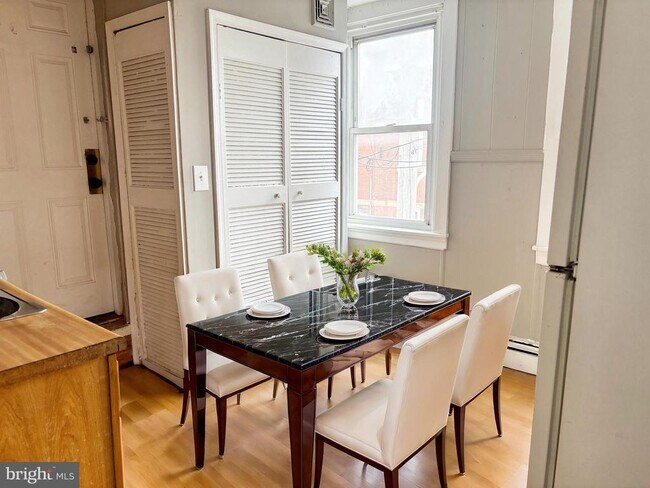 Foto del edificio - 2366 N 4th St