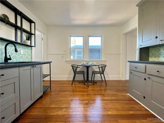 Building Photo - 434 23rd St