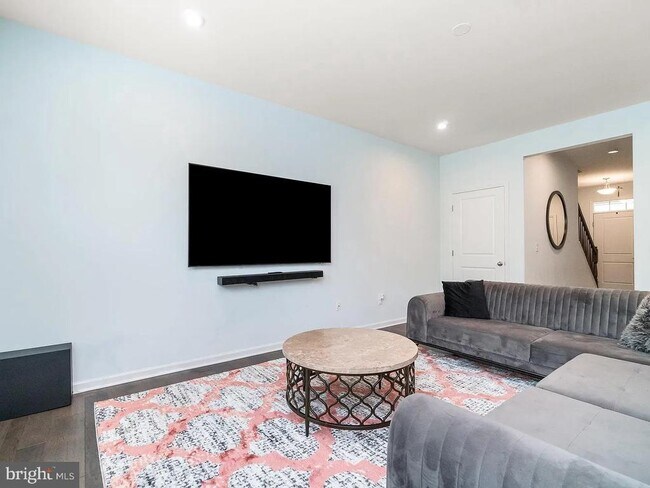 Foto del edificio - 3632 Chippendale Cir
