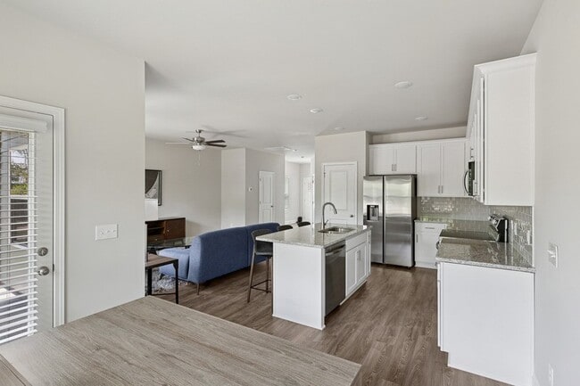 Building Photo - Kindrey Townhomes