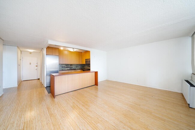Foto del edificio - 280 Marin Blvd