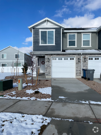 Building Photo - 1126 E Trident Dr