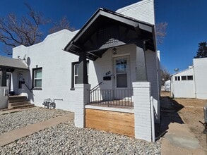 Building Photo - 433 E Bridge St