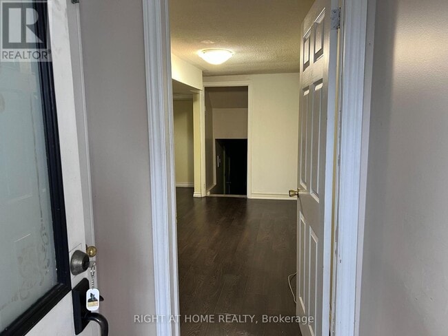 Building Photo - 4092 Midhurst Ln