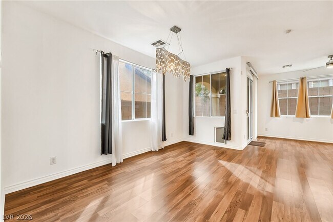 Foto del edificio - 1537 Moss View Ct