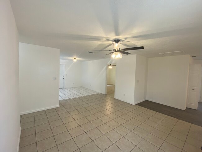 Building Photo - 116 Juniper Trail