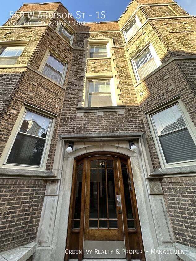 Primary Photo - Wrigleyville 2 Bed 1 Bath on Addison (No a...
