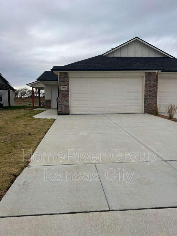 5758 E Bristol St, Bel Aire, KS 67220 Townhome Rentals in Bel Aire KS