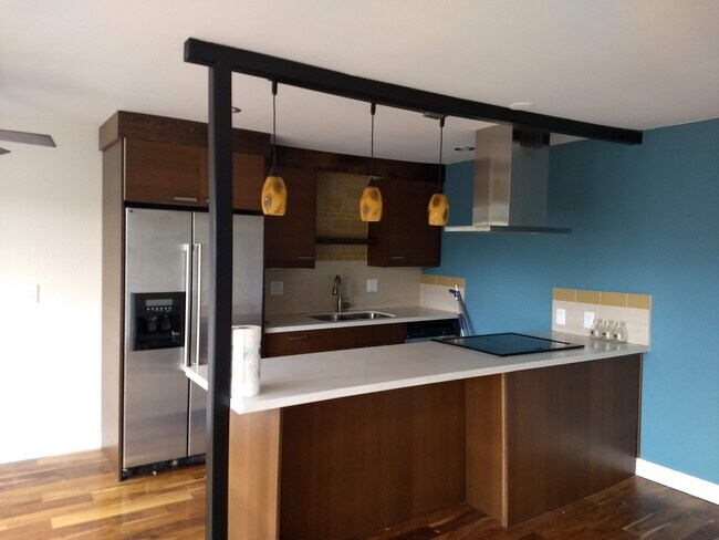 Foto del edificio - 733 Lake St S