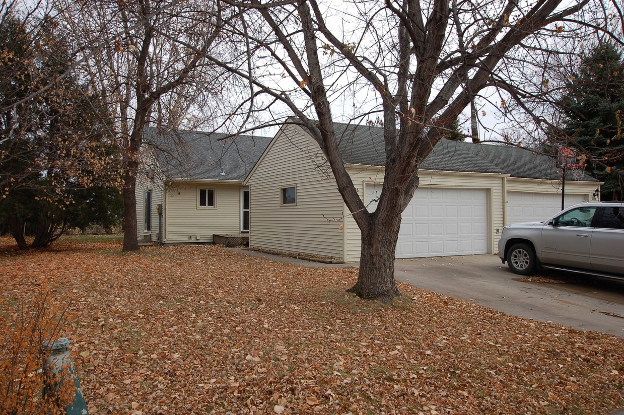 3026 18th St S, Fargo, ND 58103 Townhome Rentals in Fargo ND