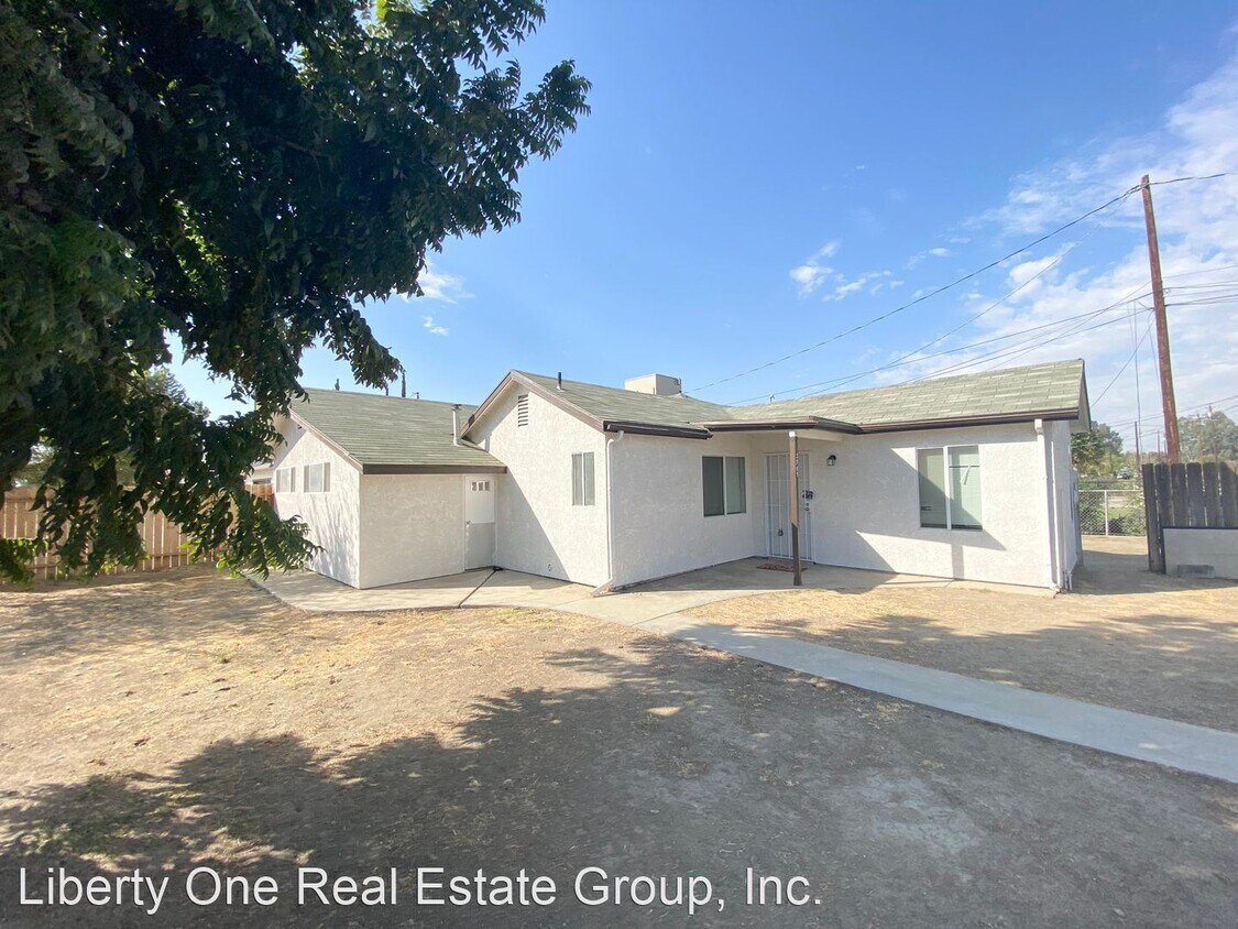 2905 McCall Ave, Bakersfield, CA 93304 House Rental in Bakersfield