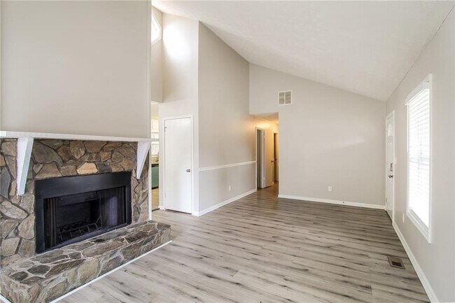 Foto del edificio - 2314 Tapanzee Ln