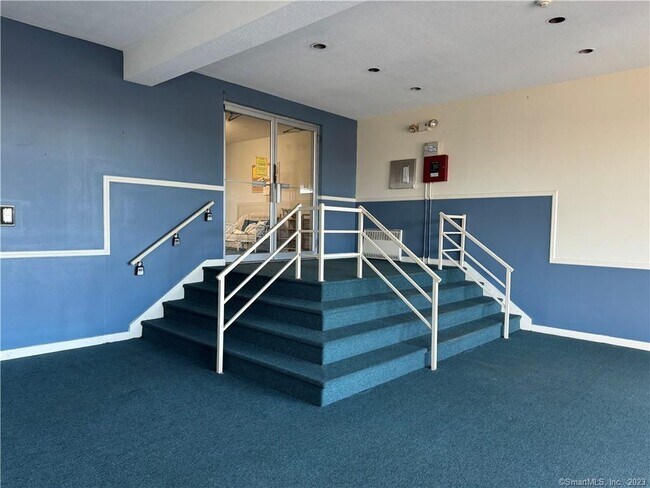 Building Photo - 40 Chapel St