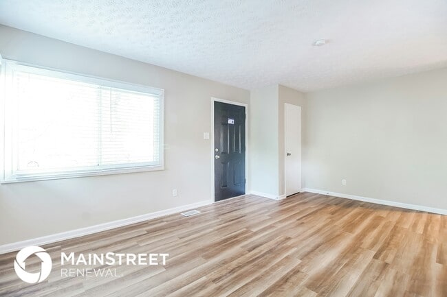 Foto del edificio - 890 Bucknell Rd
