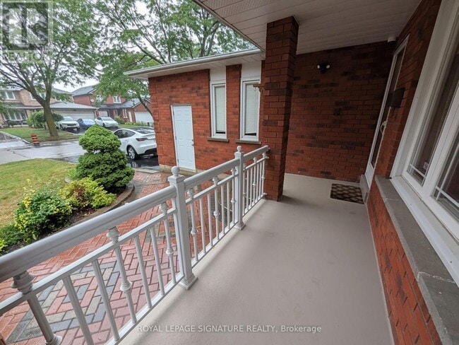 Building Photo - 44 Bankview Cir