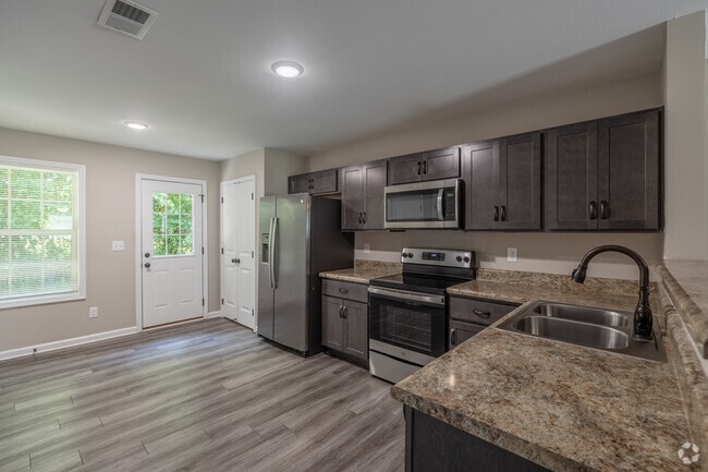 Interior Photo - West Fairfield Place
