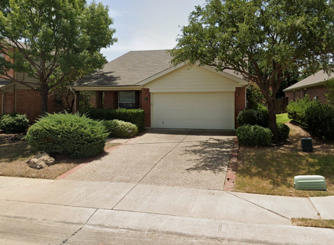 9104 Tumbleweed Dr, Aubrey, TX 76227 House Rental in Aubrey, TX