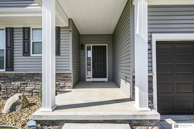 Building Photo - 7822 S 184th Ave