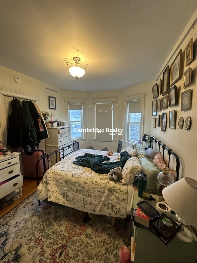 Foto del edificio - 221 Harvard St