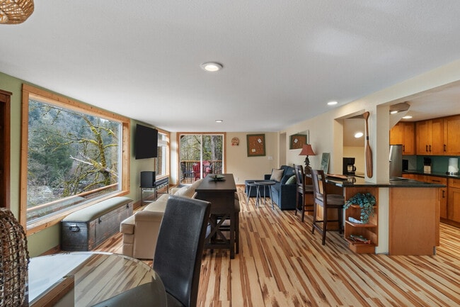 11582 Washougal River Rd