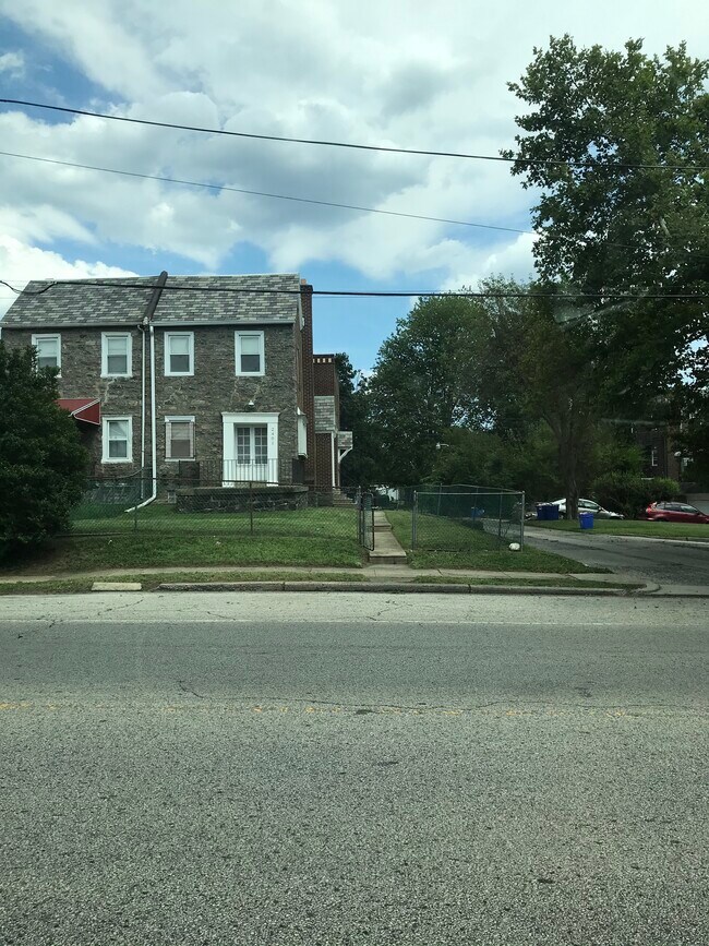 Building Photo - 2401 N 57th St