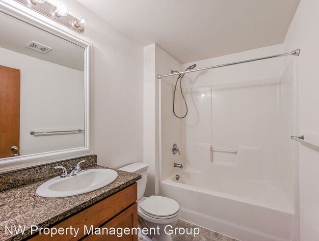 Foto del edificio - 2 br, 2.5 bath House - 4009 82nd Avenue NE