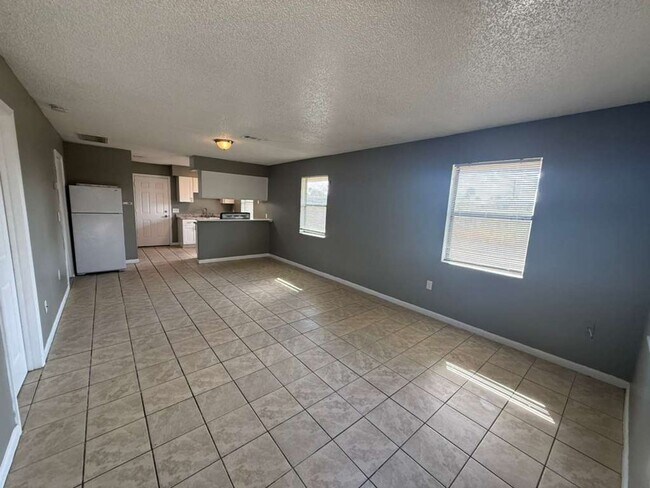 Foto del edificio - 2570-2572 Chestnut Woods Dr