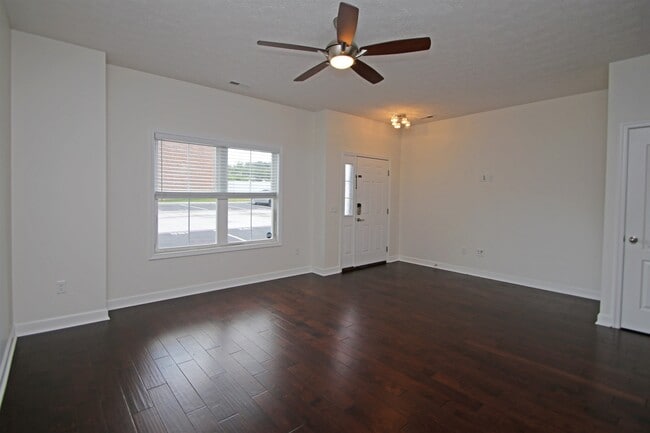 Foto del edificio - 186 Cedar Point Ln