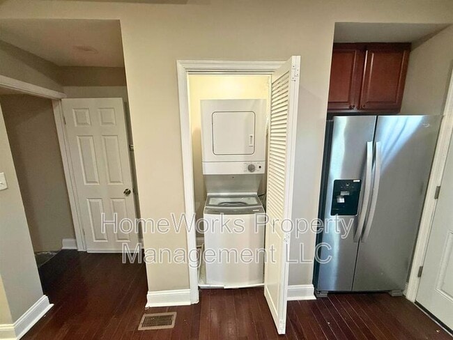 Foto del edificio - 1243 Washington Blvd