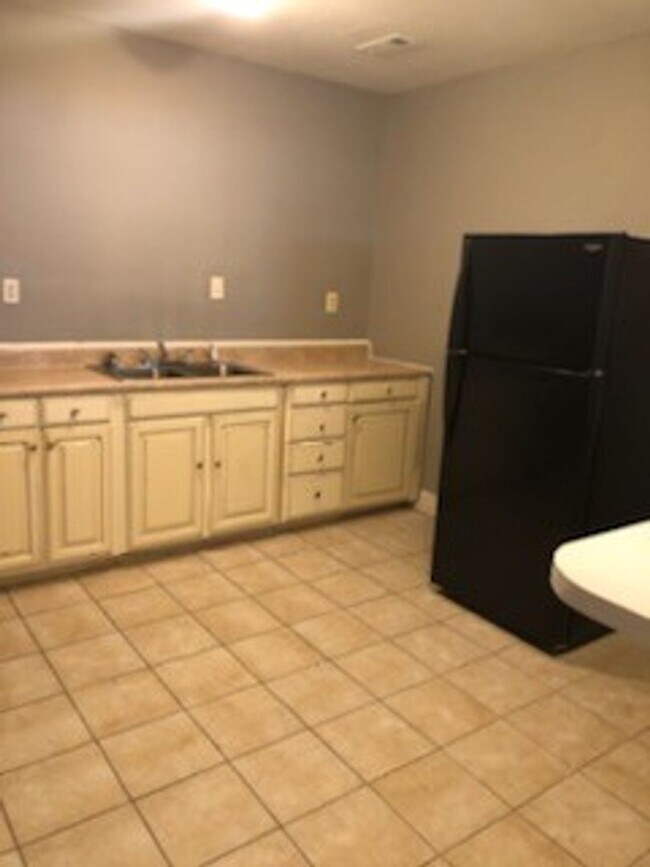 Foto del edificio - 202 N Scenic Ave