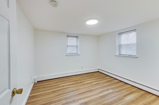 Foto del edificio - 30 Hillside Ave