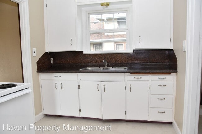 Foto del edificio - 3 br, 1 bath House - 4321 S Thompson Ave
