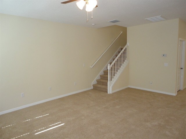 Foto del edificio - 513 Vista Ridge Dr