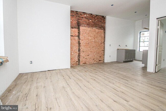 Foto del edificio - 3945-49 Lancaster Ave