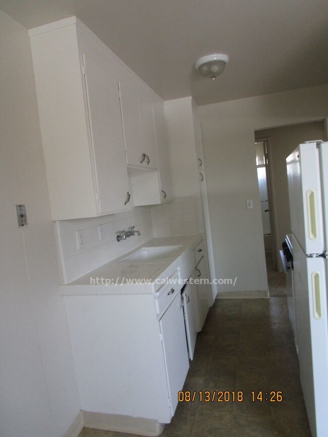 Foto del edificio - 1350 Warburton Ave