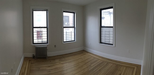 Building Photo - 2354 31st Rd