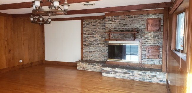 Building Photo - 4104 Owl Dr