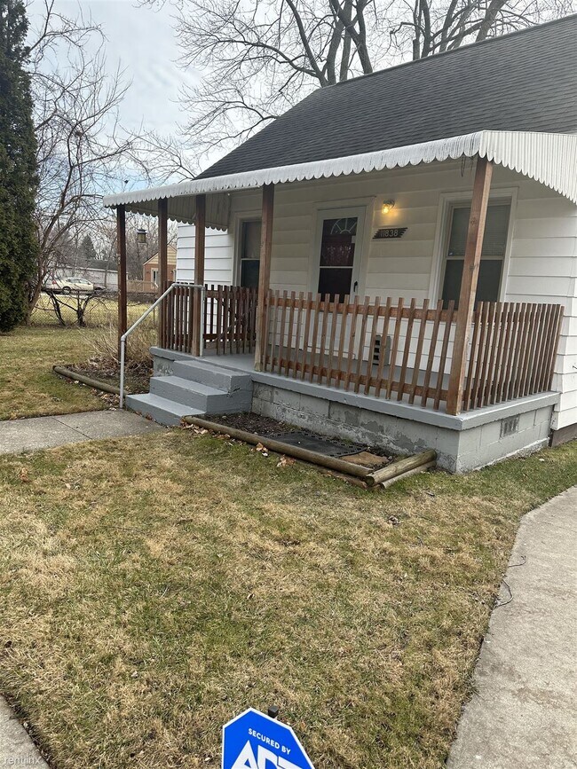 Foto del edificio - 2 br, 1 bath House - 11838 Belmont Ave